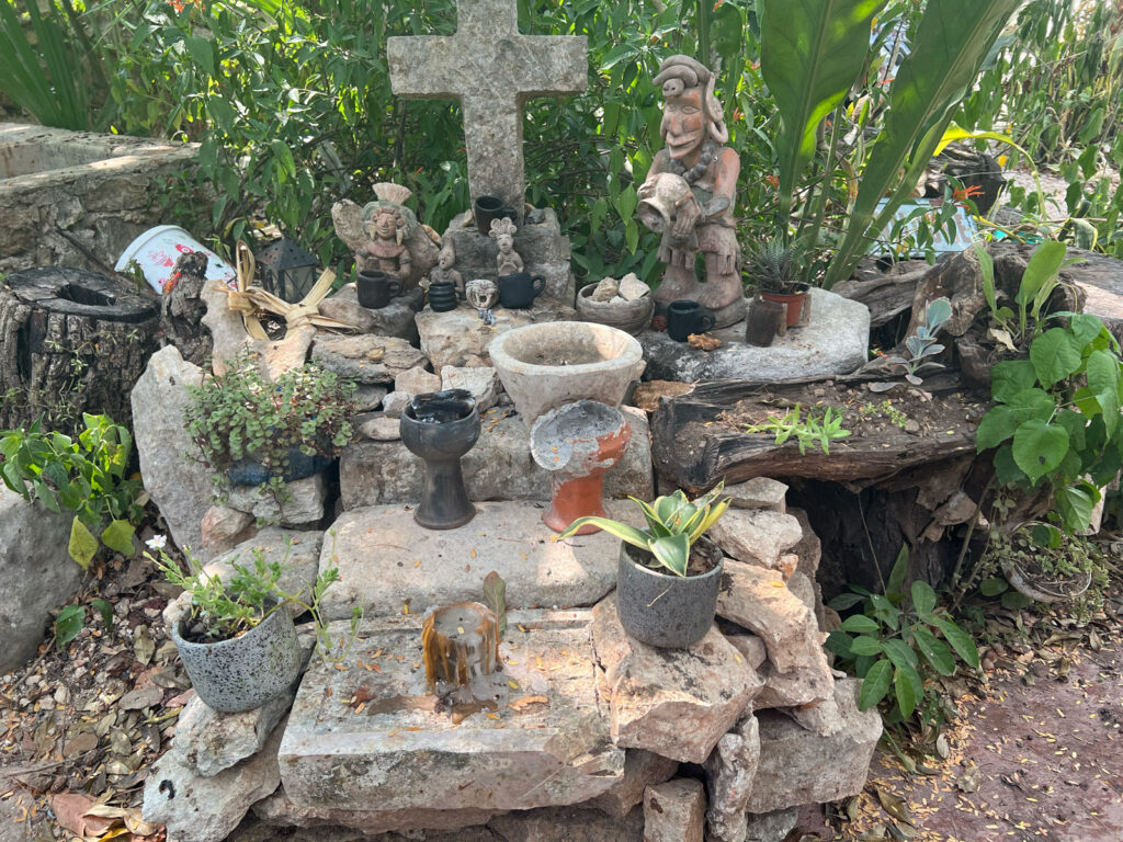Home-Altar--.-Xocén